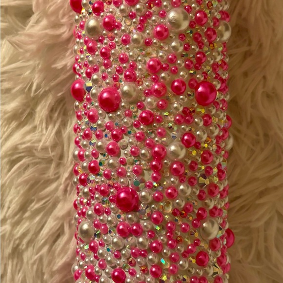 Hand blinged pink and white pearl and rhinestone cup - Picture 3 of 6